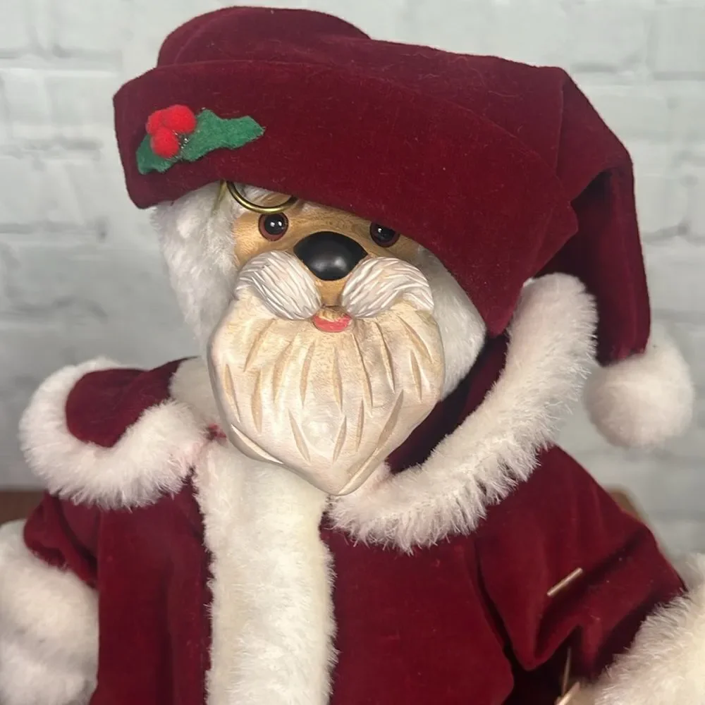 Vintage 1990 ROBERT RAIKES Classic Santa Bear Limited Edition Stand